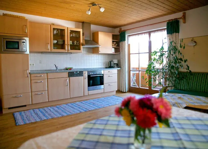 Stroblhof Apartamento *