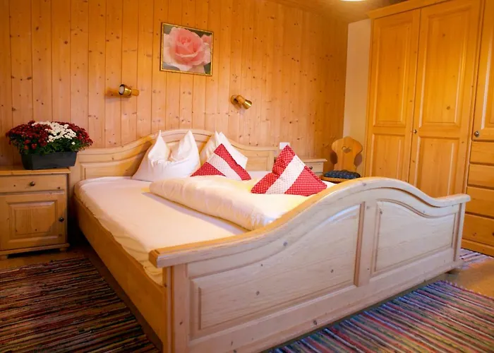 Stroblhof Apartamento *