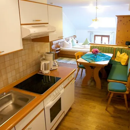 Stroblhof Apartment